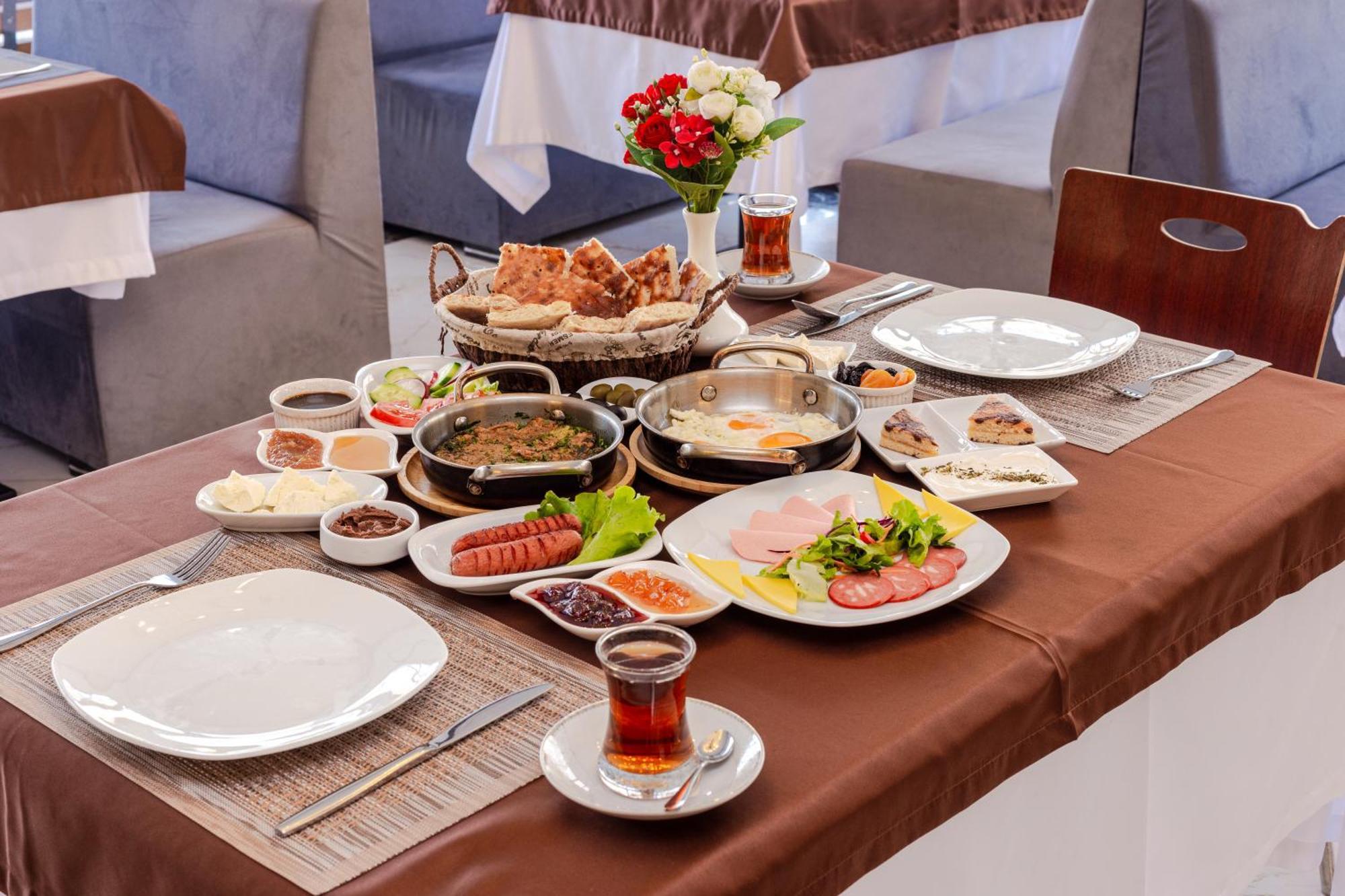 Maajid Quba Hotel&Restaurant Sanatorium Bagian luar foto
