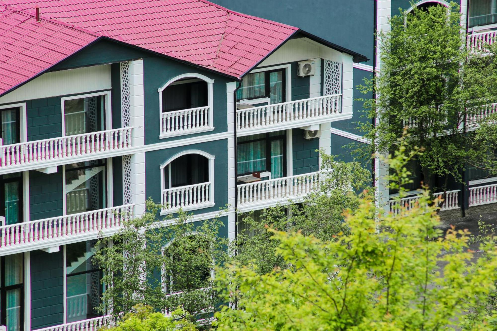 Maajid Quba Hotel&Restaurant Sanatorium Bagian luar foto